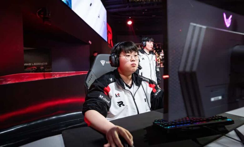 Imagem do jogador de League of Legends Peter competindo em evento de e-sports