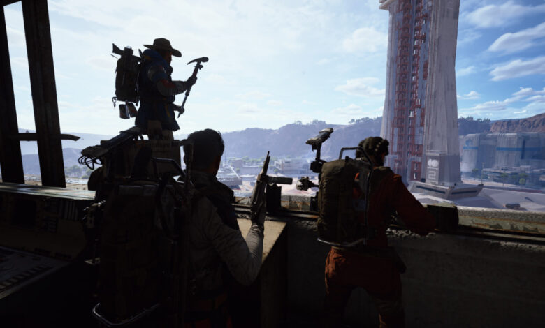 Três exploradores, equipados com equipamentos, olham de uma sala de controle para uma grande estrutura de foguete em Arc Raiders