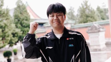 shad0w de Bilibili Gaming no League of Legends Worlds 2025 Features Day em 11 de outubro de 2025 em Pequim, China