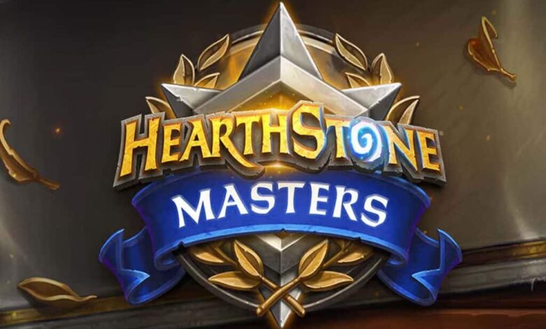 Imagem do logotipo do Hearthstone Masters em um fundo cinza, dourado e marrom. Folhas douradas cercam o logotipo