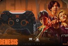 Imagem promocional da Fnatic apresentando jogadores profissionais e o controlador GENESIS Void Gaming